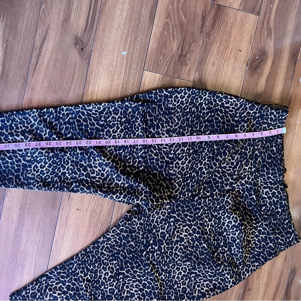 Deadly Dames Leopard Print capri - Picture 4 of 7